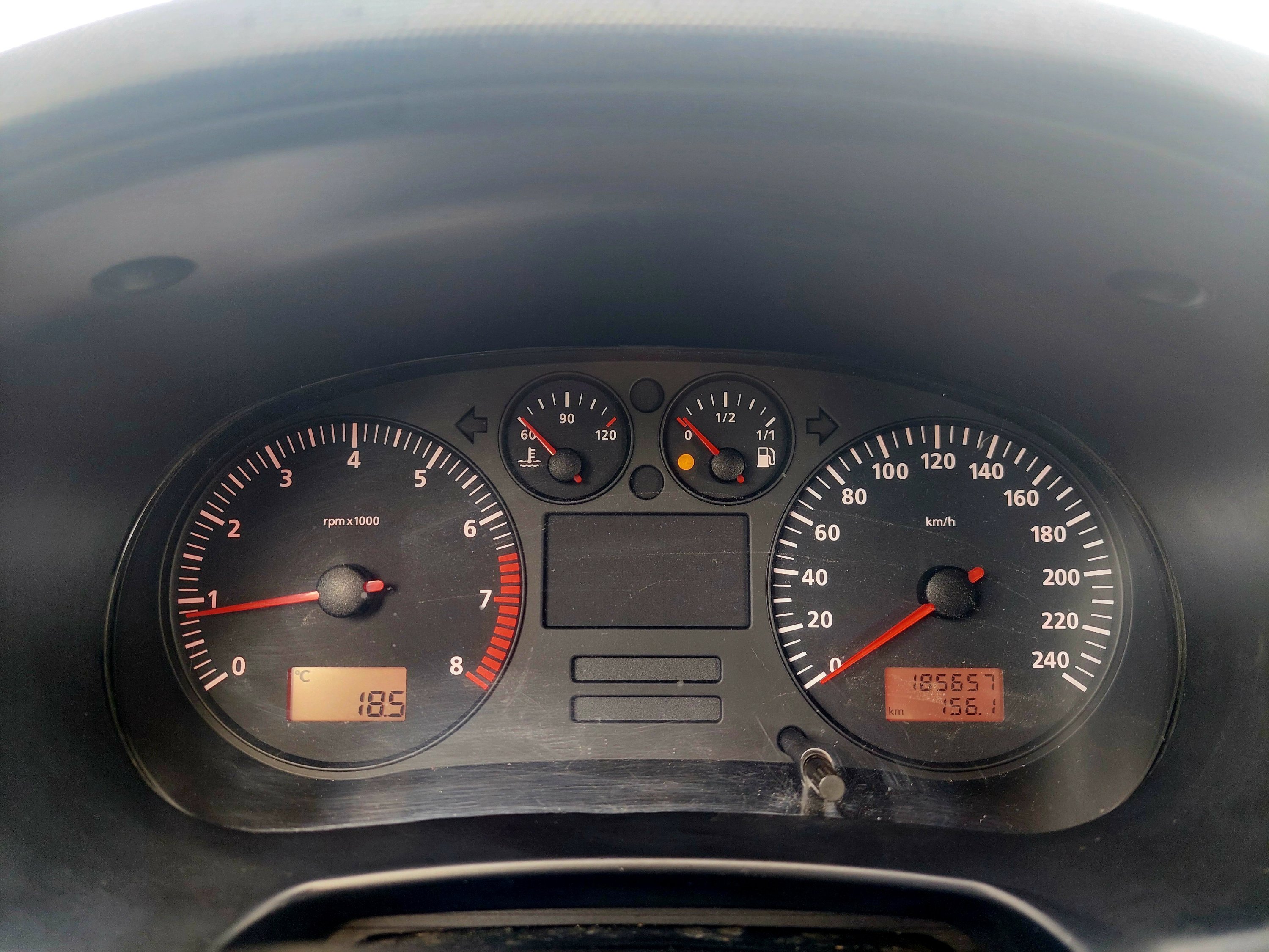 SEAT LEON 1.6 105HP